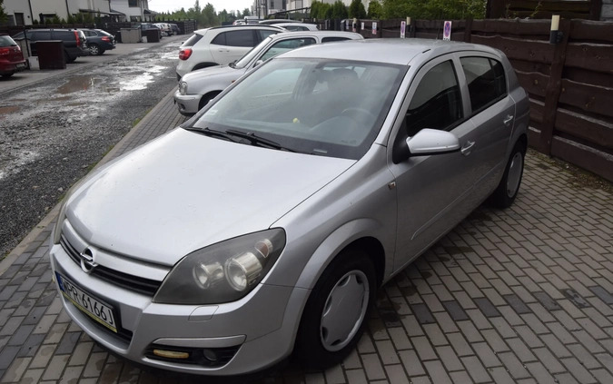 Opel Astra cena 7000 przebieg: 314000, rok produkcji 2005 z Piastów małe 79
